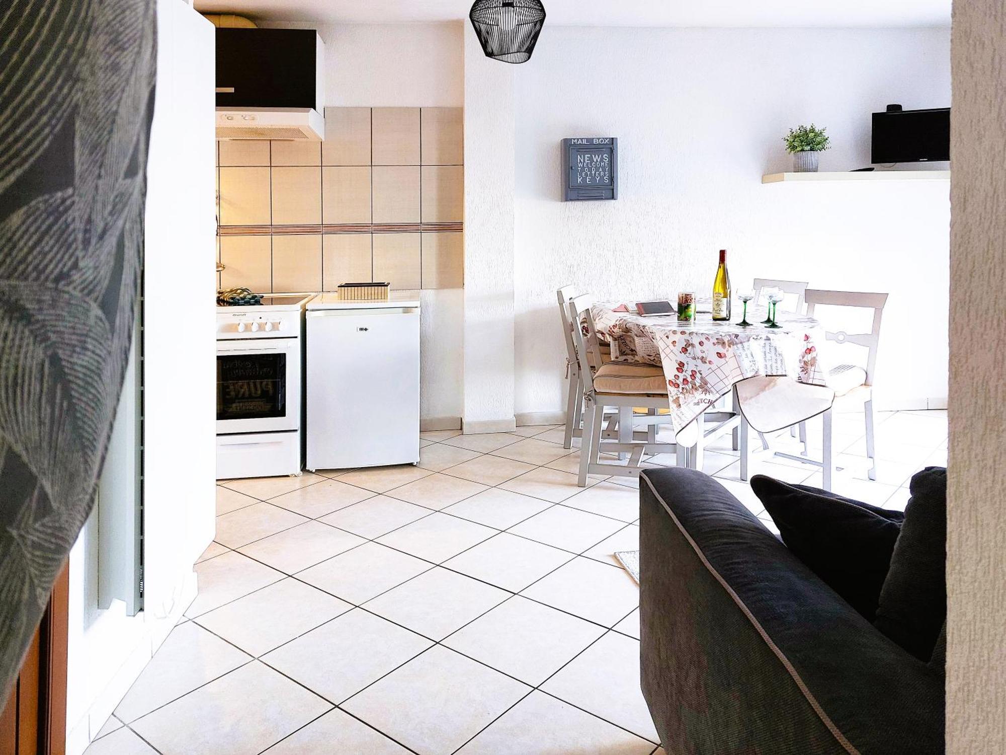 Le Cocon Appart Avec Parking Prive & Terrasse Sainte-Croix-en-Plaine 外观 照片